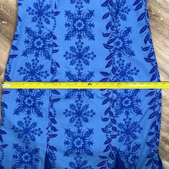 Elegant Blue Floral Maxi Dress - Picture 10 of 16